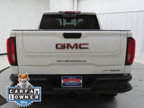Used 2024 GMC Sierra 1500 AT4X image 4