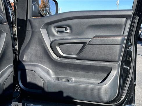 Used 2021 Nissan Titan PRO-4X w/ Off Road Protection Package image 22