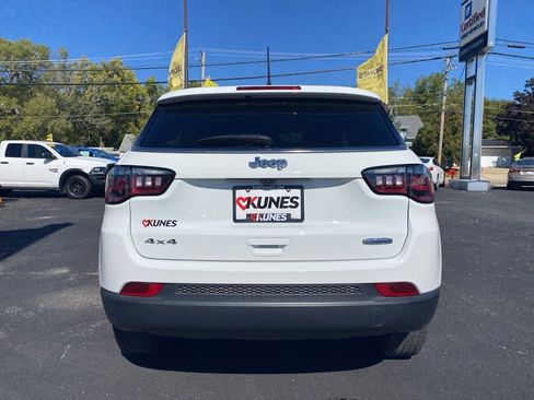 Used 2022 Jeep Compass Latitude w/ Convenience Group image 9