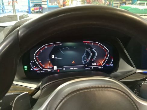 Used 2019 BMW X5 xDrive40i w/ M Sport Package AWD/4WD image 12