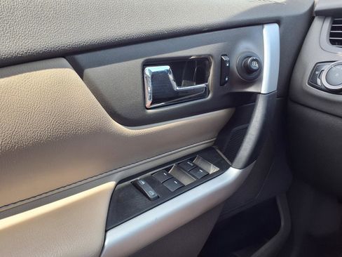 Used 2013 Ford Edge SE FWD image 15