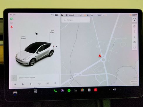 Used 2021 Tesla Model Y Long Range image 23