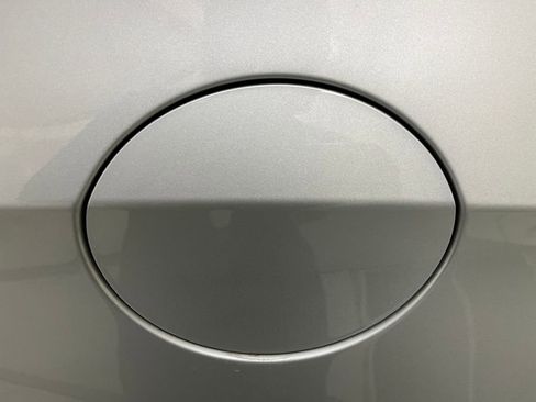 Used 2023 Chrysler Pacifica Touring-L image 59