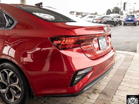 Used 2019 Kia Forte LXS image 31