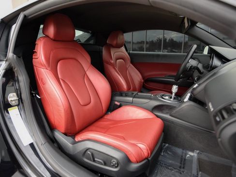 Used 2012 Audi R8 V10 w/ Enhanced Leather Pkg image 15