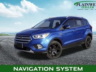 Used 2019 Ford Escape Titanium image 1
