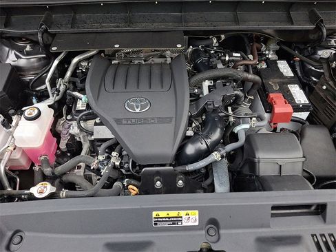 Used 2023 Toyota Highlander Platinum image 31