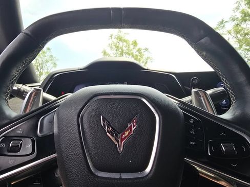 Used 2021 Chevrolet Corvette Stingray Preferred Conv w/ Z51 Performance Package RWD image 26