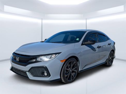 Used 2018 Honda Civic Sport image 7