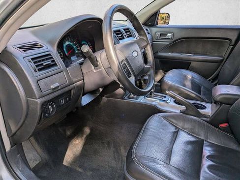 Used 2010 Ford Fusion SEL image 10