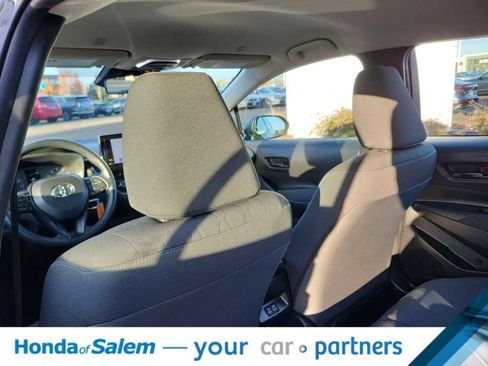 Used 2023 Toyota Corolla LE image 12