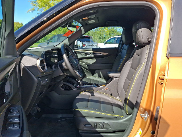 Used 2024 Chevrolet TrailBlazer ACTIV w/ Driver Confidence Package AWD/4WD image 18