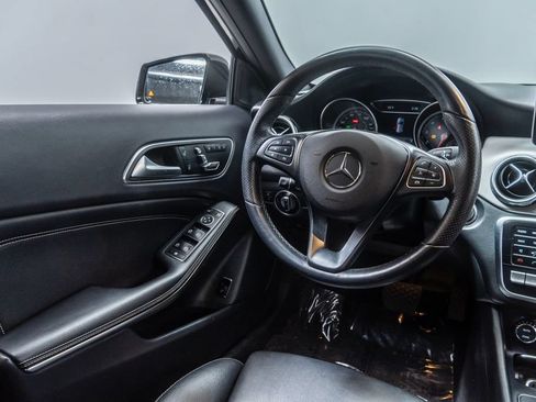 Used 2019 Mercedes-Benz GLA 250 4MATIC image 29