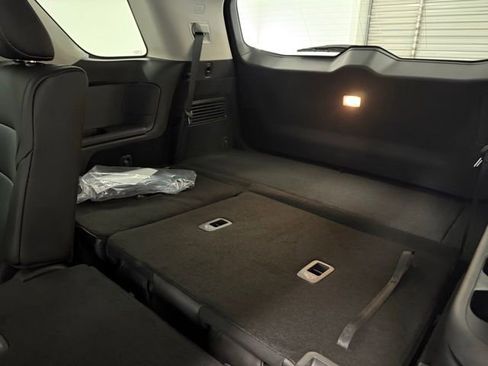 New 2025 Nissan Pathfinder SL image 15