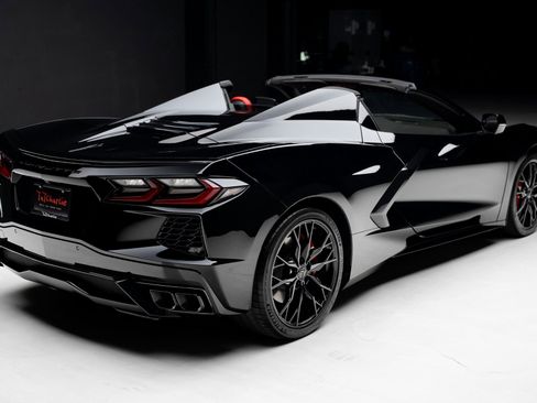 Used 2025 Chevrolet Corvette Stingray Convertible w/ 1LT image 36