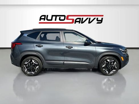 Used 2024 Kia Seltos SX w/ SX Sunroof Package AWD/4WD image 8