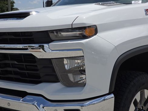 New 2025 Chevrolet Silverado 2500 LT w/ Safety Package image 7