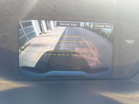 Used 2015 Honda Pilot Touring image 22