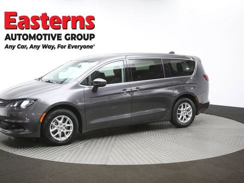 Used 2023 Chrysler Voyager LX image 57