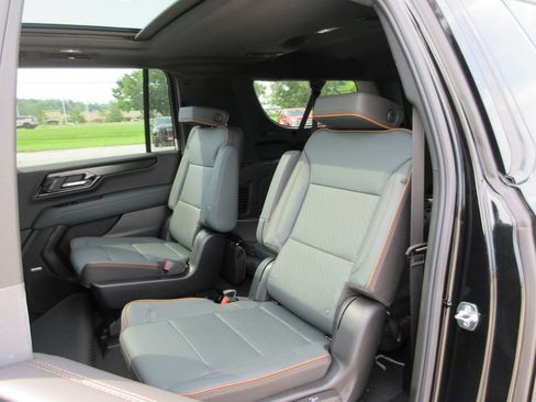 New 2026 GMC Yukon XL AT4 AWD/4WD image 10