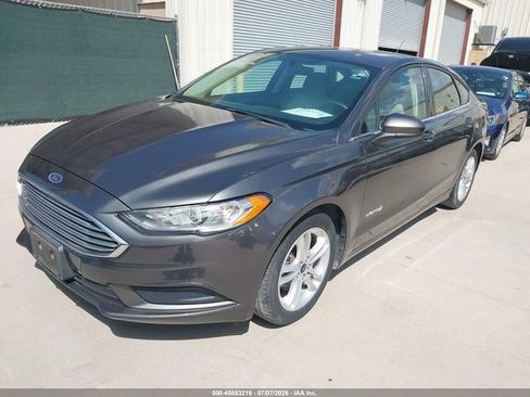 Used 2018 Ford Fusion S FWD image 2