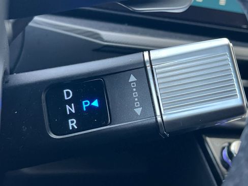 Certified 2025 Hyundai Santa Fe SEL image 22