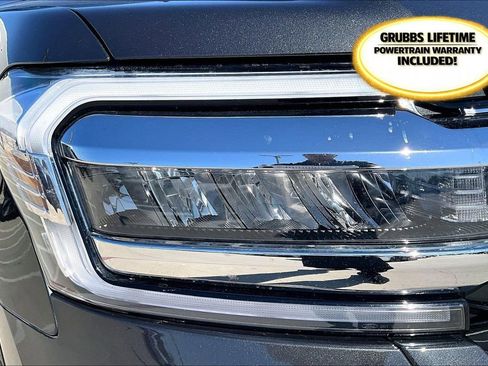 Used 2022 Ford Expedition Limited image 39