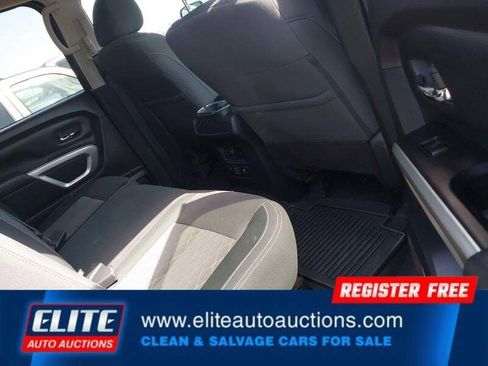 Used 2024 Nissan Titan SV w/ SV Convenience Package image 15