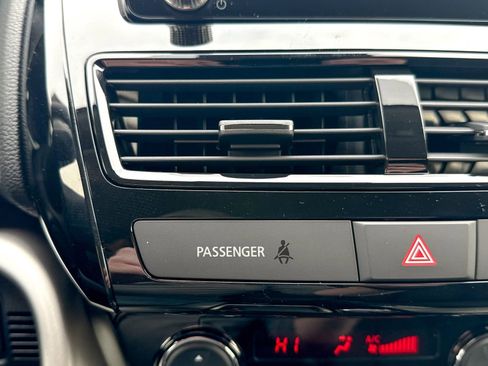 New 2026 Mitsubishi Eclipse Cross LE AWD/4WD image 32
