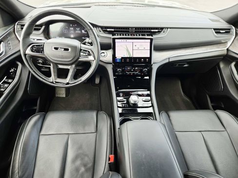 Used 2024 Jeep Grand Cherokee L Overland w/ Advanced Protech Group III AWD/4WD image 11