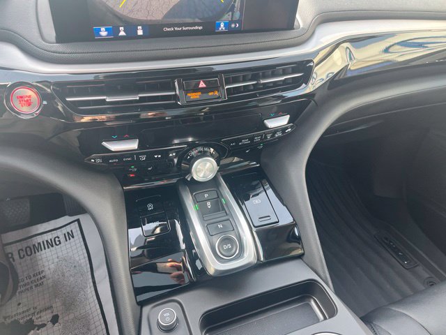 Used 2025 Acura MDX SH-AWD image 43