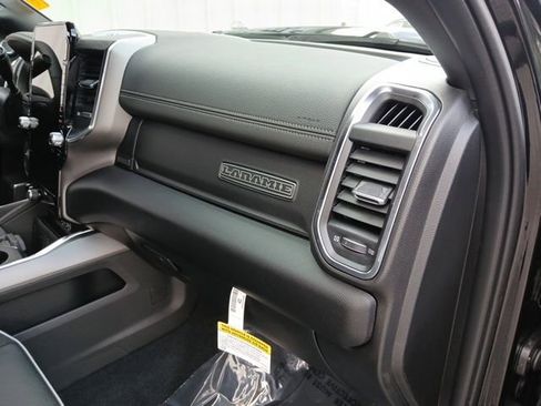 New 2026 RAM 3500 Laramie AWD/4WD image 31