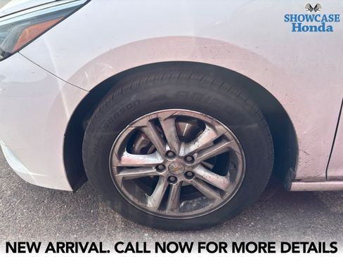 Used 2017 Chevrolet Cruze LT w/ Convenience Package image 7