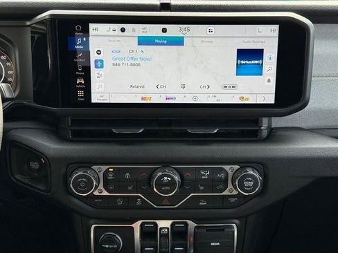 New 2026 Jeep Gladiator Sport image 19