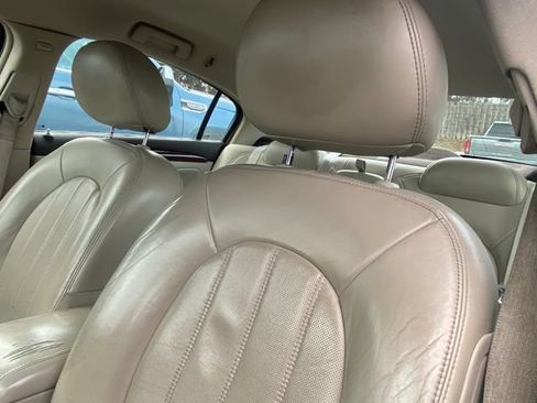 Used 2009 Buick Lucerne CXL image 6