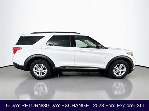 Certified 2023 Ford Explorer XLT w/ Equipment Group 202A AWD/4WD image 9