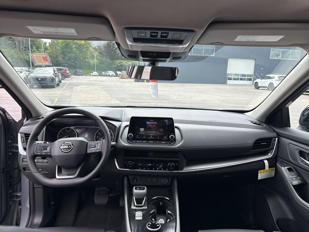 New 2026 Nissan Rogue Dark Armor AWD/4WD image 28