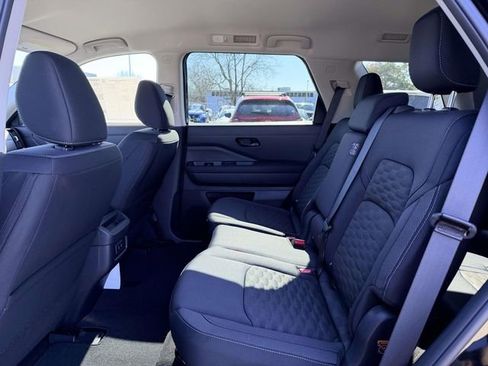 New 2026 Nissan Pathfinder SV image 13