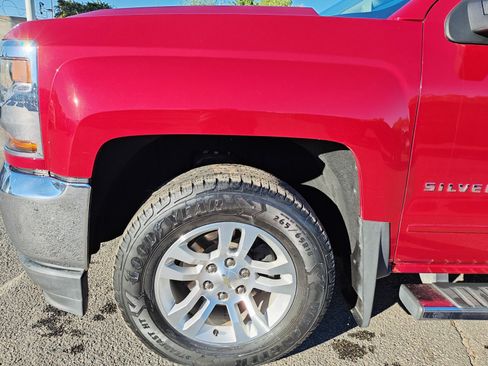 Used 2018 Chevrolet Silverado 1500 LT w/ All Star Edition RWD image 10