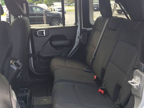 Used 2018 Jeep Wrangler Unlimited Sport S AWD/4WD image 20
