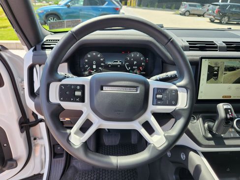 Certified 2025 Land Rover Defender 90 S AWD/4WD image 16