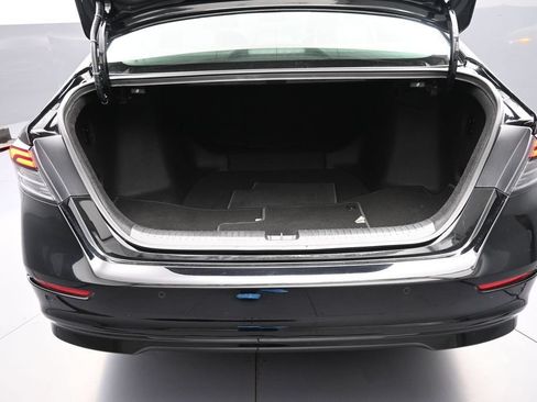 Certified 2025 Honda Accord Touring image 22