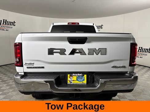 Used 2026 RAM 2500 Big Horn AWD/4WD image 7