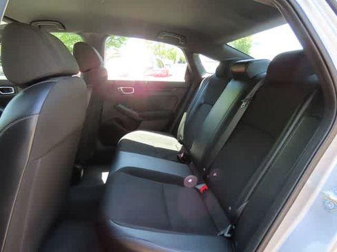 Used 2023 Honda Civic Sport image 13