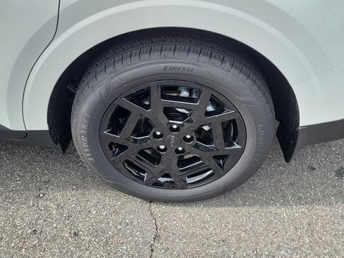 New 2026 Kia Carnival SX w/ SX Dark Edition Package FWD image 39