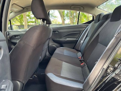 Used 2025 Nissan Versa SV FWD image 20