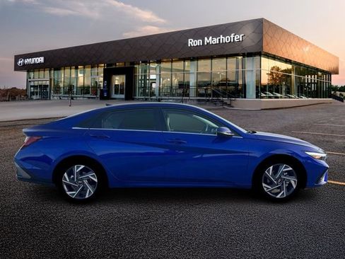 New 2026 Hyundai Elantra Limited image 9