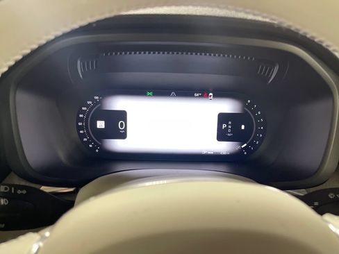 Certified 2023 Volvo XC60 B5 Plus w/ Climate Package AWD/4WD image 21