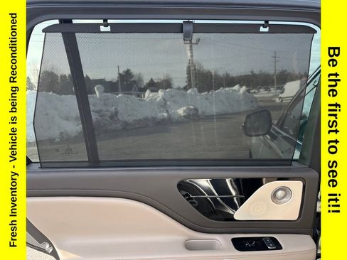 Used 2023 Lincoln Aviator Reserve w/ Equipment Group 201A image 35