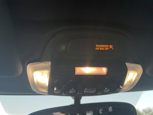 Used 2017 MINI Cooper S image 12